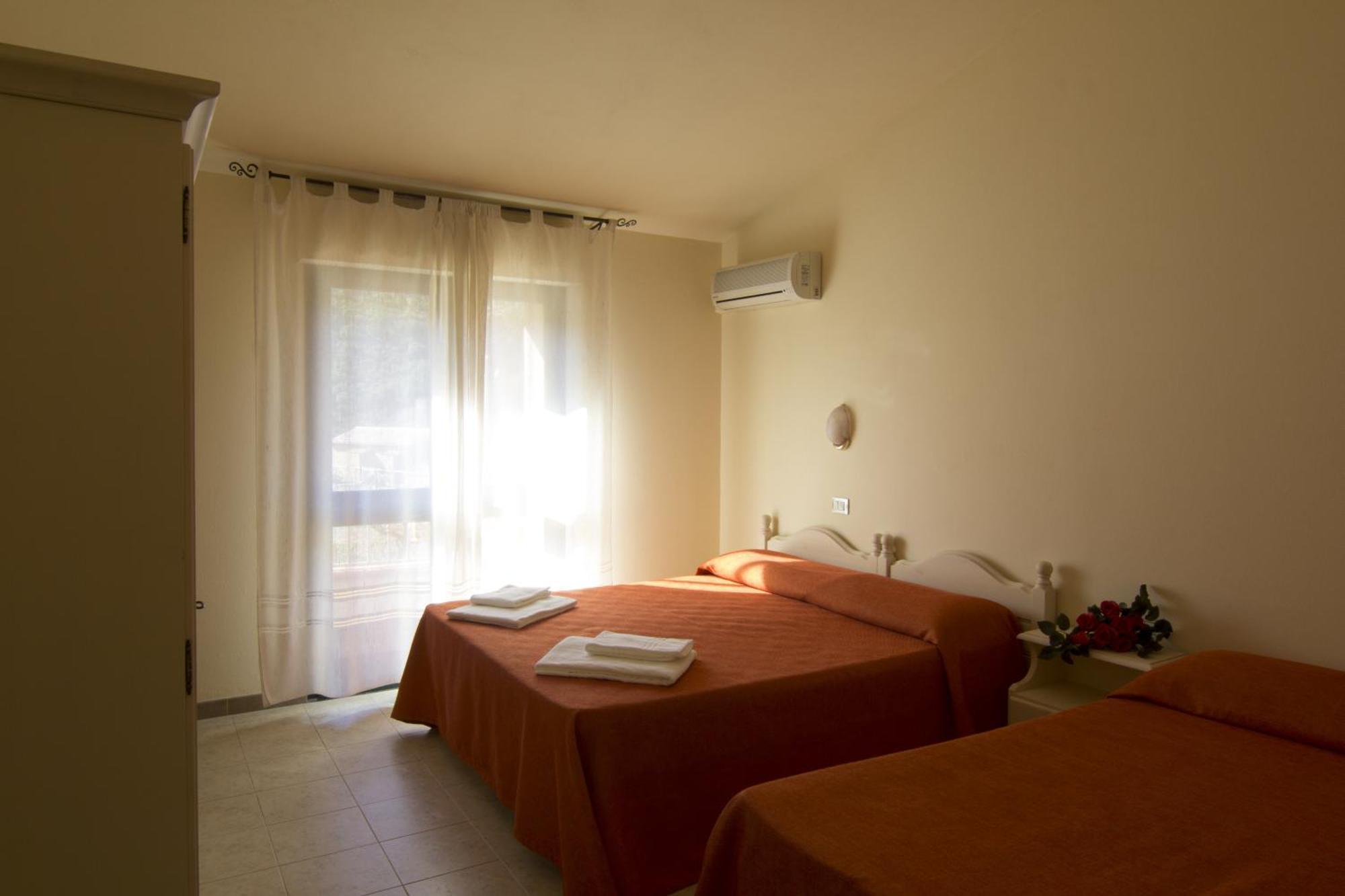 Agriturismo Sa Rocca Iglesias Habitación foto